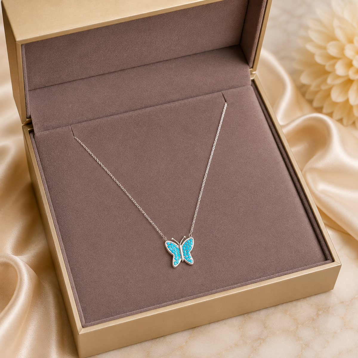 Collar Dije Mariposa Bolitas Turquesa Plata de Ley 925