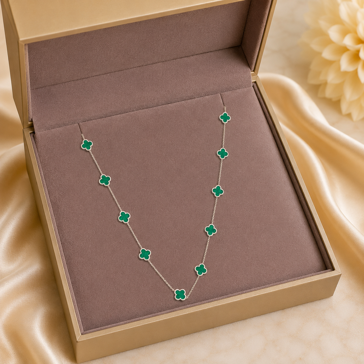 Collar Largo Trébol Cuatro Pétalos Malaquita Plata de Ley 925