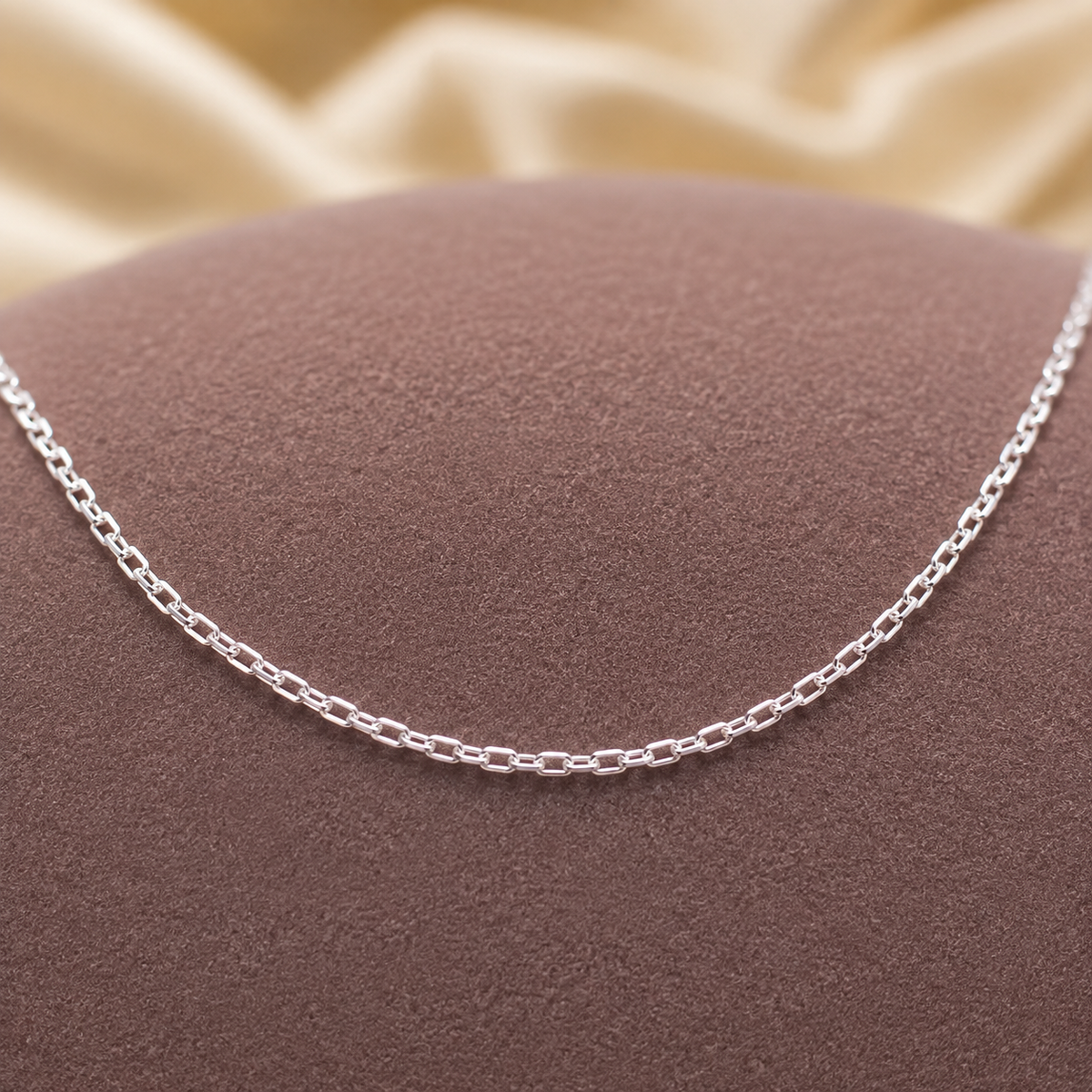 Collar Dije Círculo de Mariposas Plata de Ley 925 con Zircones
