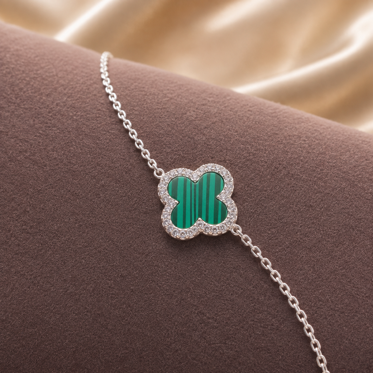 Collar Largo Trébol Cuatro Pétalos Malaquita Plata de Ley 925