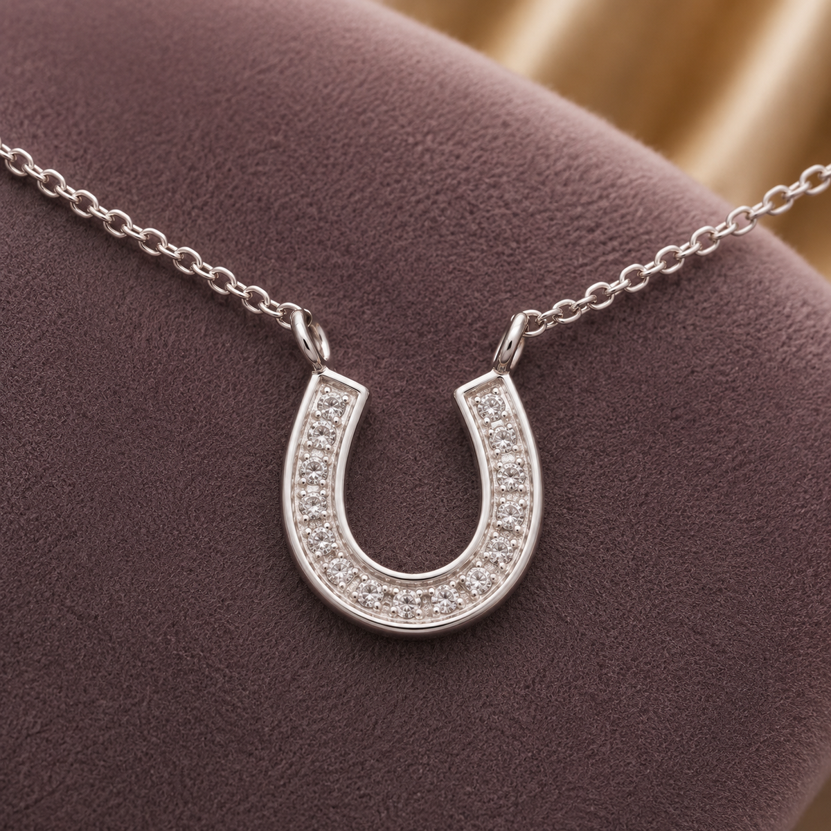 Collar Dije Herradura con Zircones Plata de Ley 925